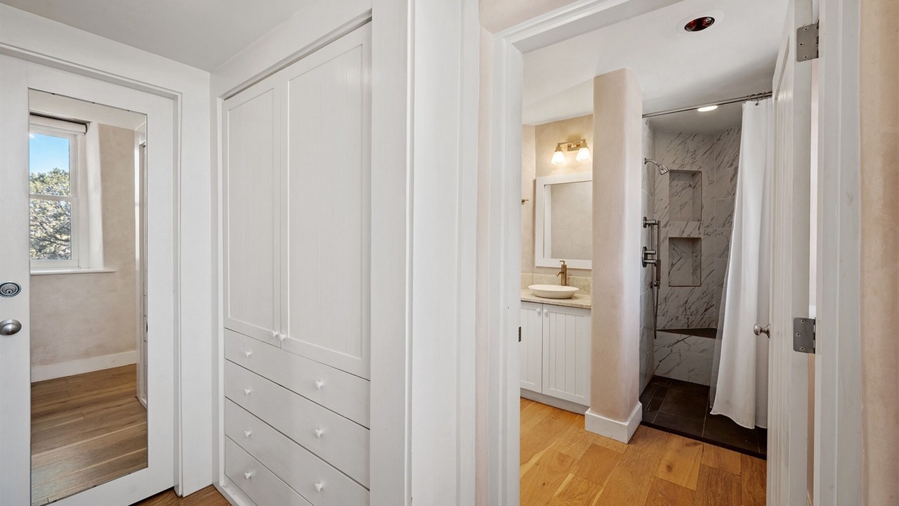Photo of Bathroom in Tesuque Hills