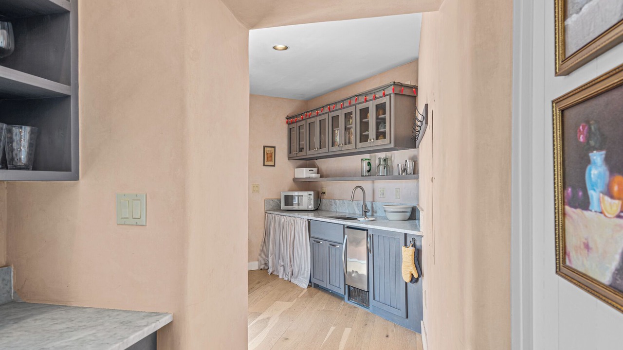 Photo of Kitchen in Tesuque Hills