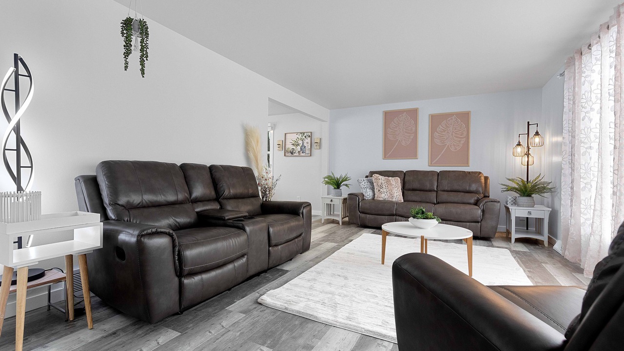Photo of Bedroom in Allouez