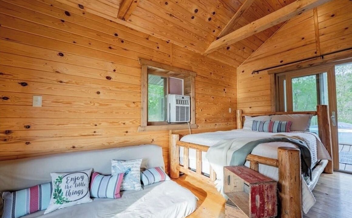 Photo of Bedroom in Alma