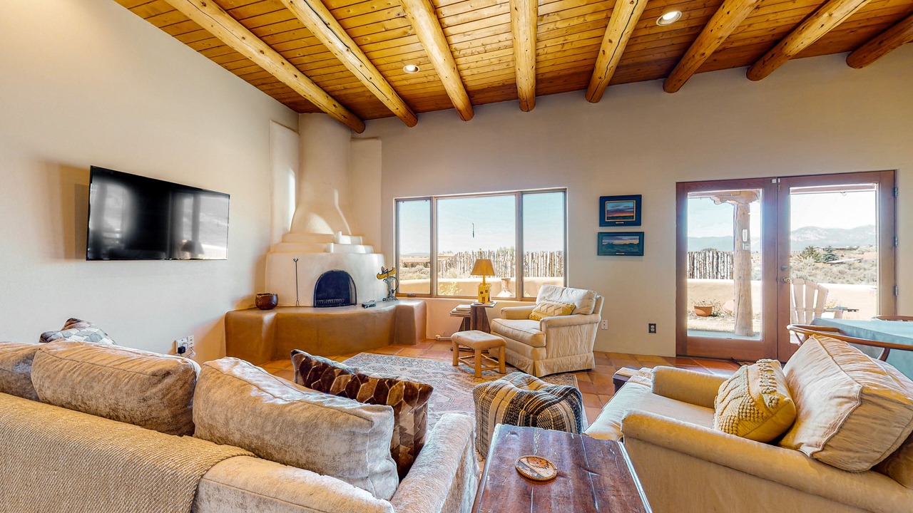 Photo of Livingroom in Taos