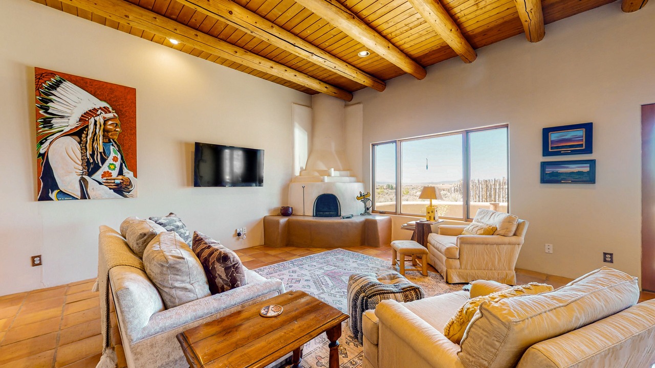 Photo of Livingroom in Taos