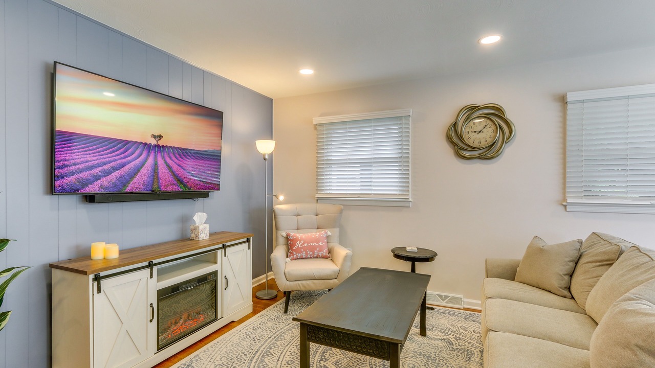 Photo of Livingroom in Berryville