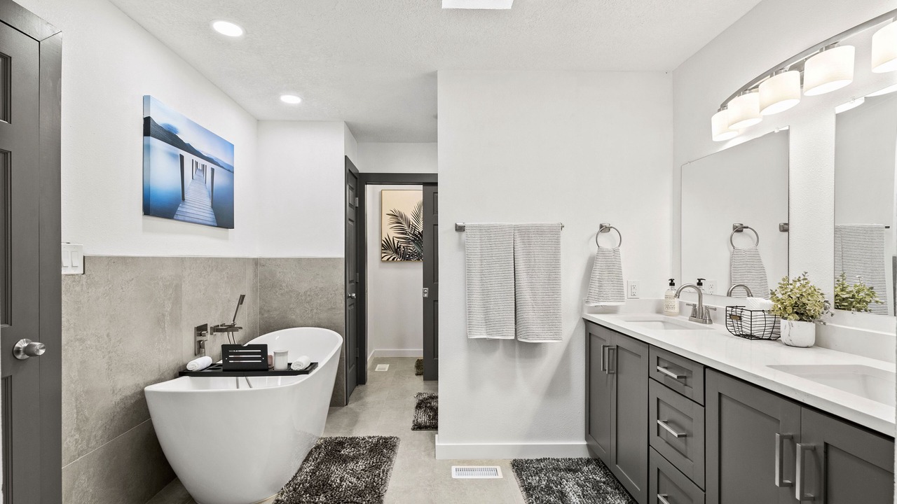 Photo of Bathroom in Academy Estates East