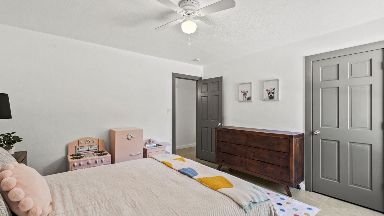 Photo of Bedroom in Academy Estates East