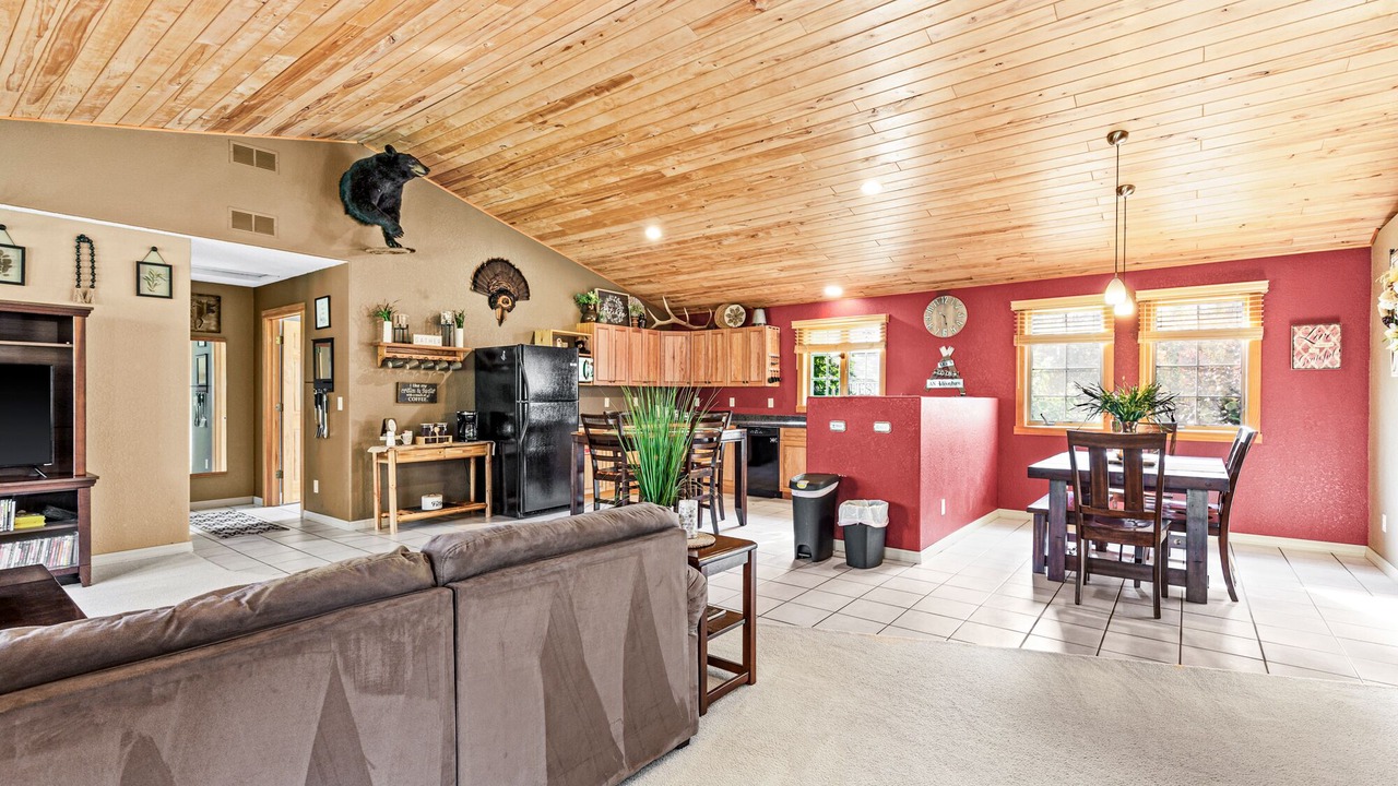 Photo of Livingroom in Saginaw