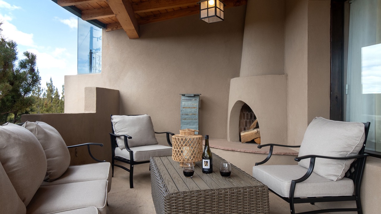 Photo of Patio Balcony in North Hills