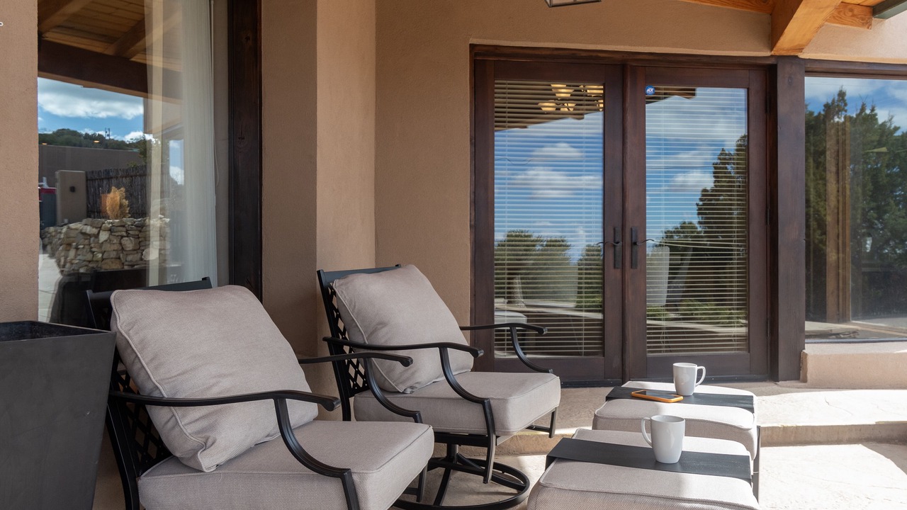 Photo of Patio Balcony in North Hills