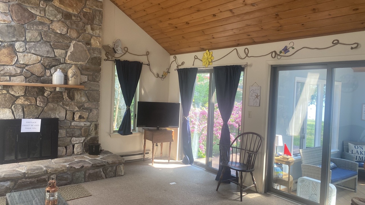 Photo of Livingroom in Plattsburgh