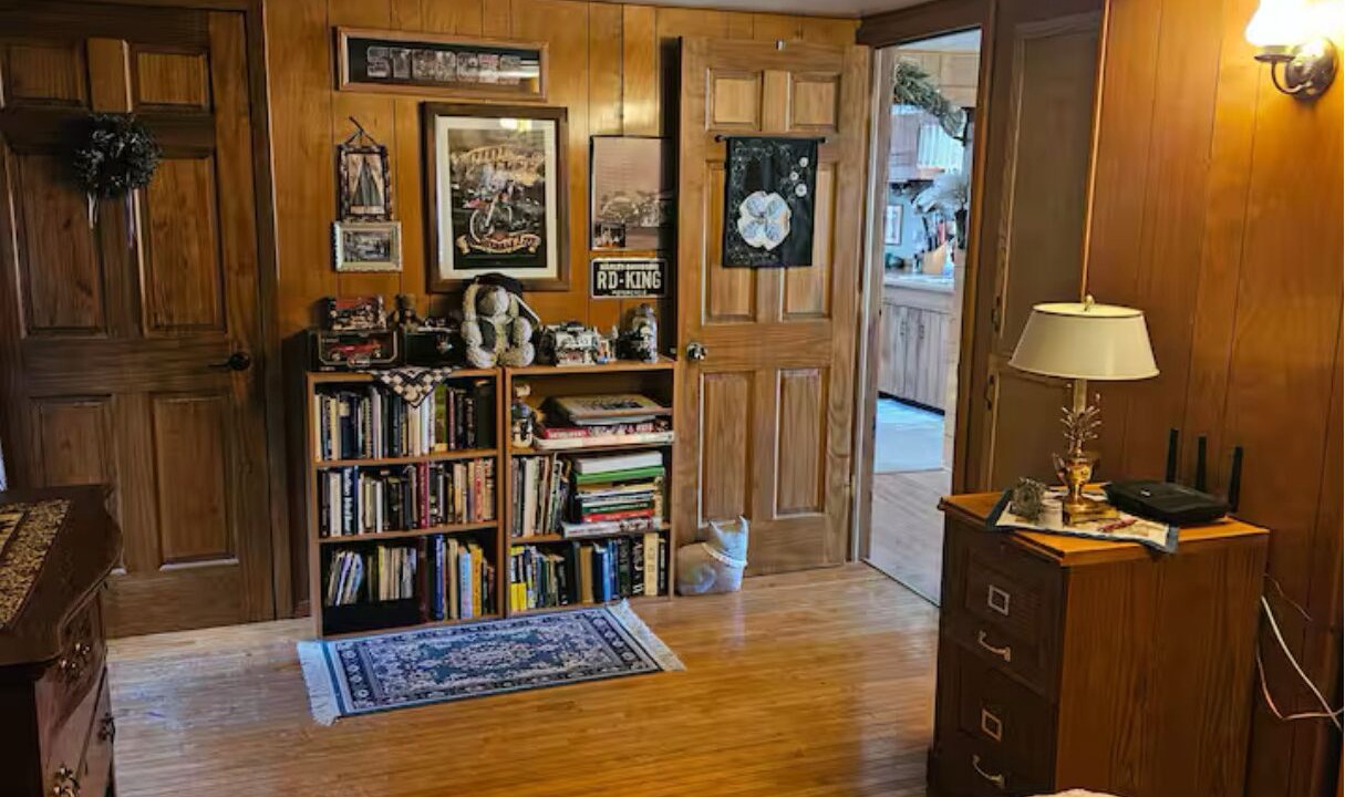 Photo of Bedroom in Houston County