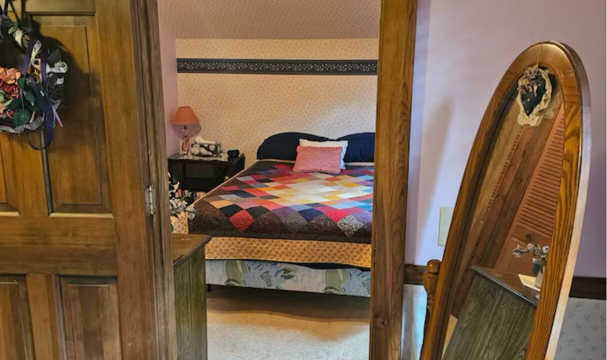 Photo of Bedroom in Houston County