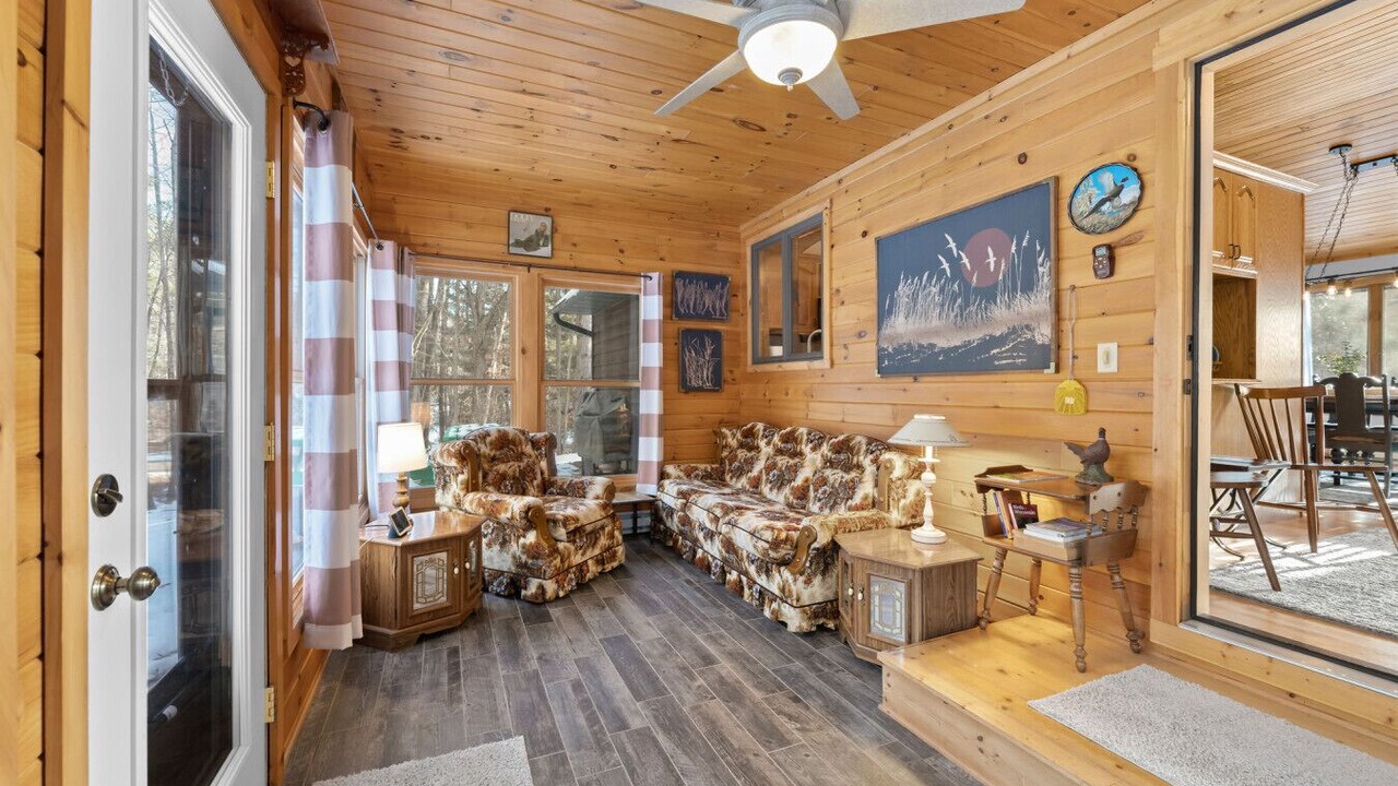 Photo of Livingroom in Danbury