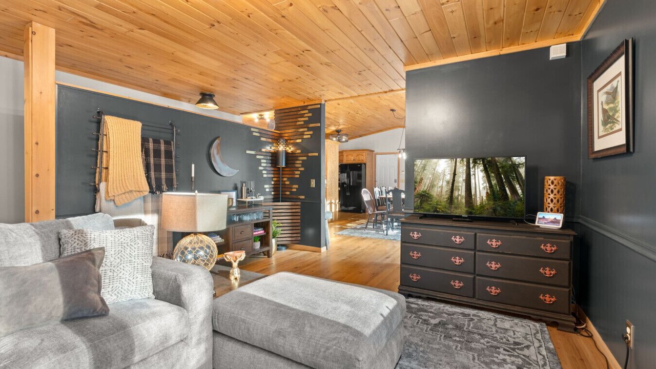 Photo of Livingroom in Danbury