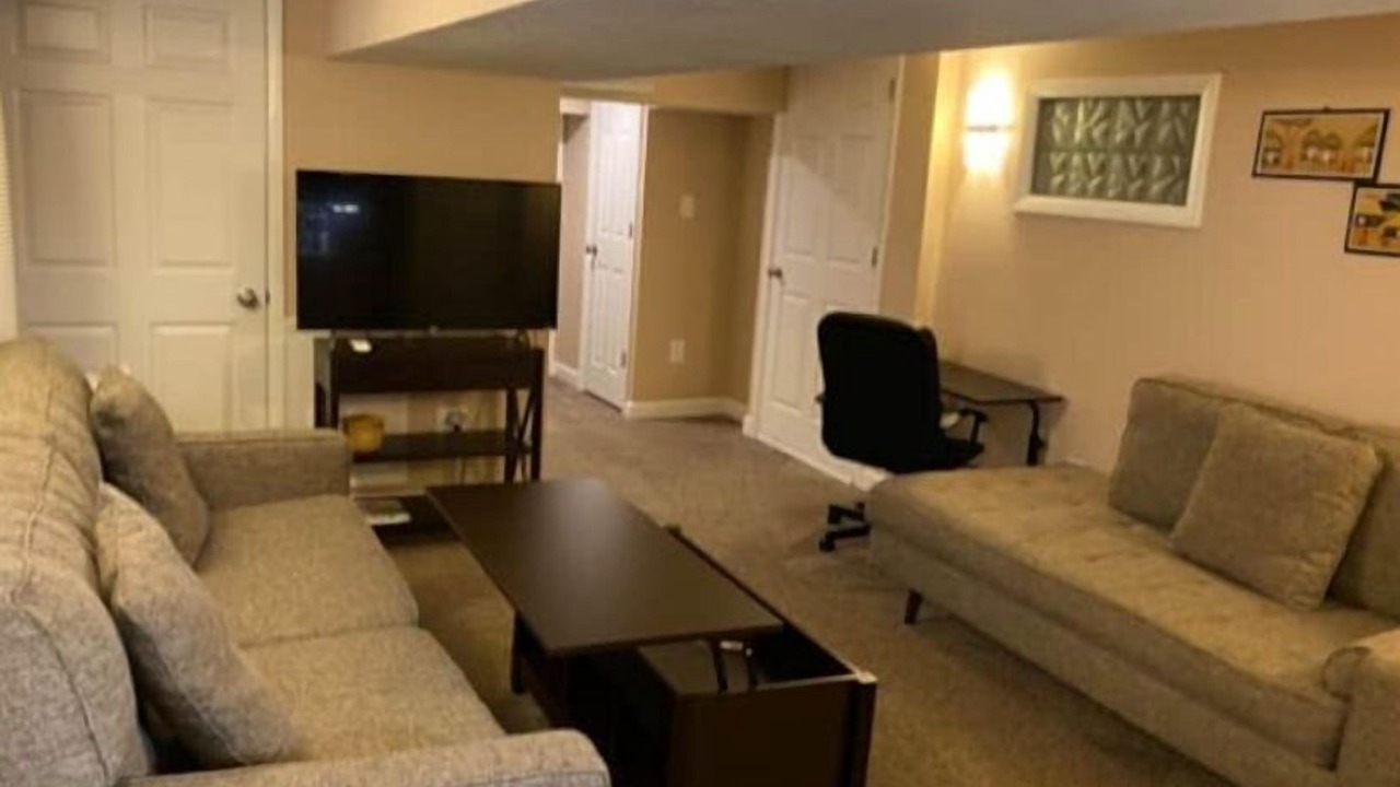 Photo of Livingroom in Summit Hill