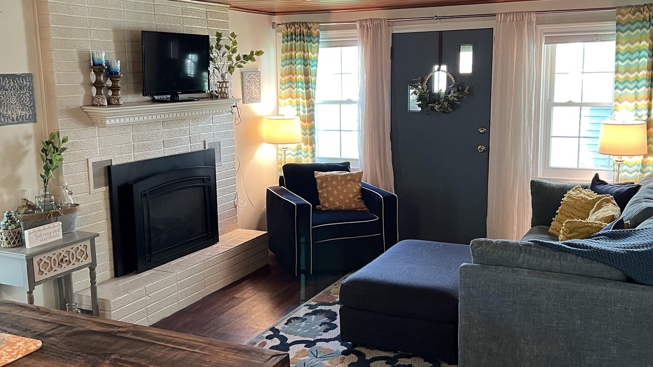 Photo of Livingroom in Lexington