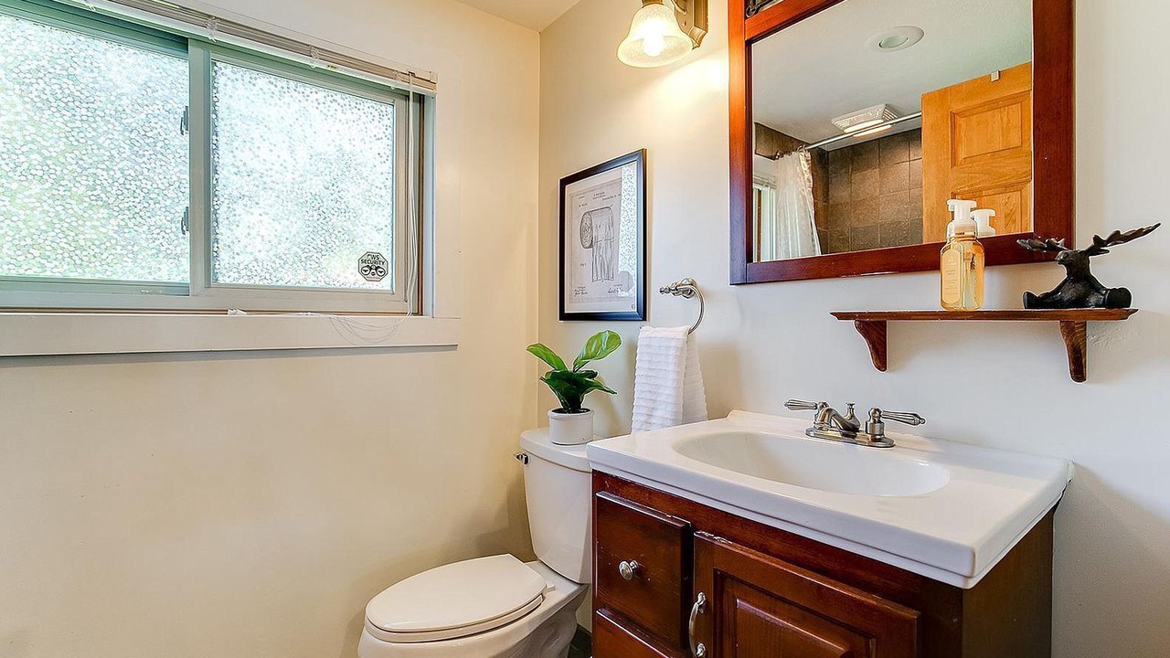 Photo of Bathroom in Luck