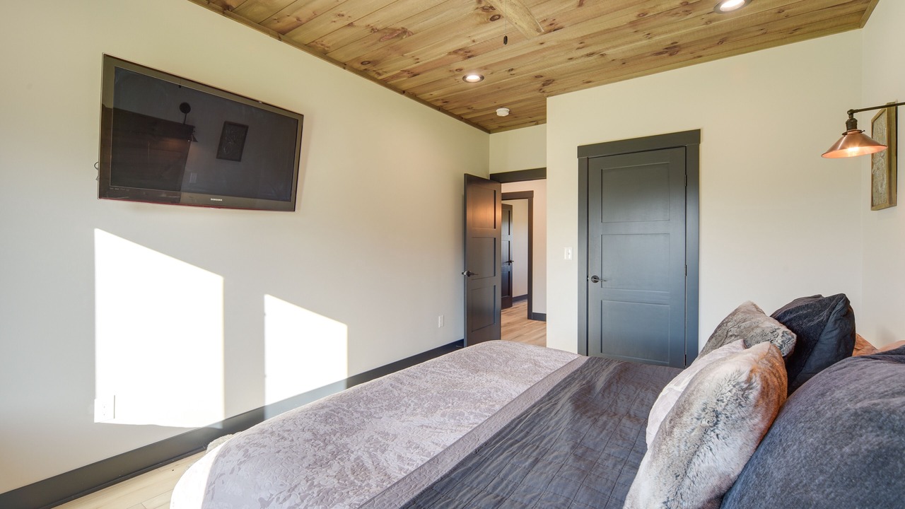 Photo of Bedroom in Sand Creek