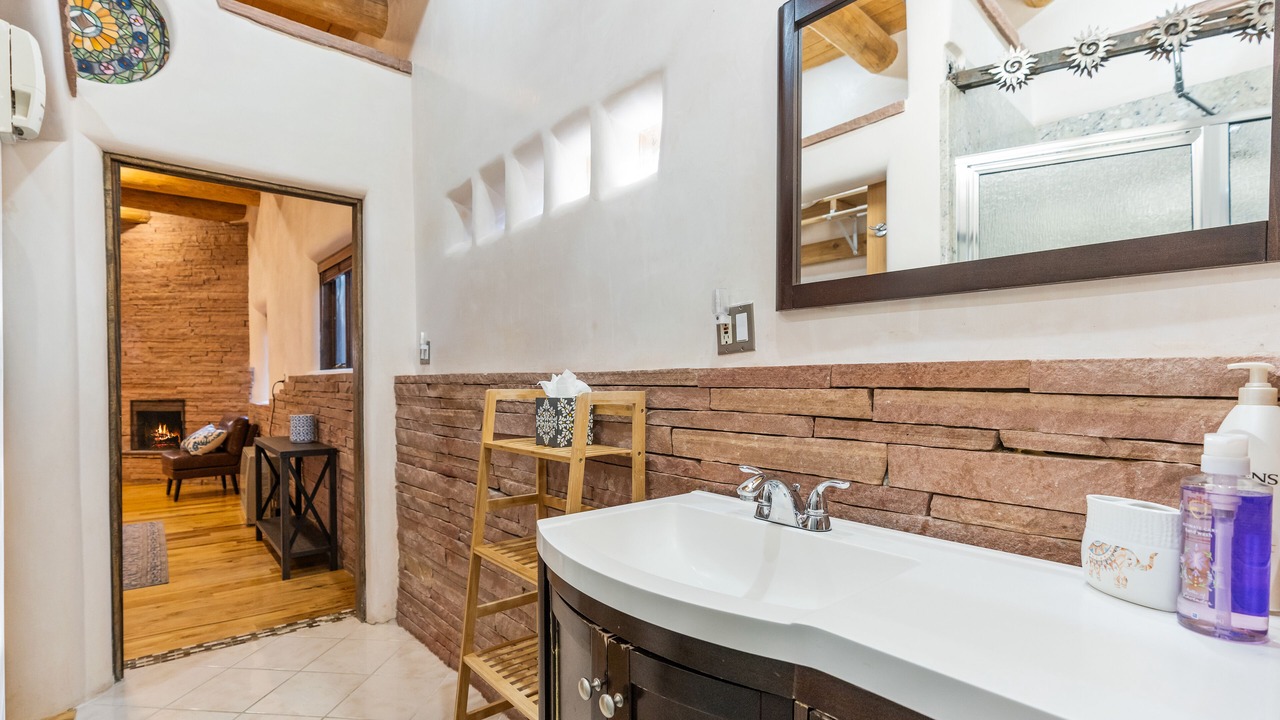 Photo of Bathroom in Tesuque