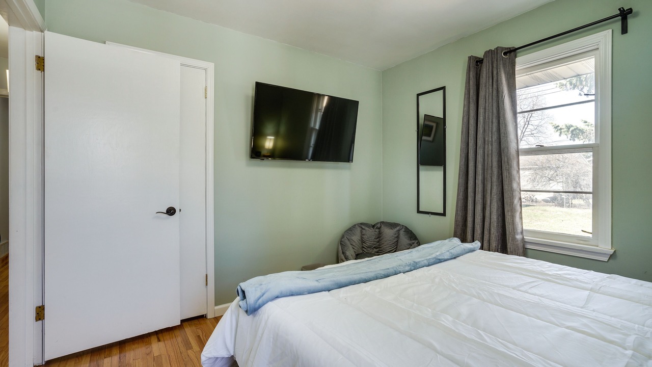 Photo of Bedroom in Richfield