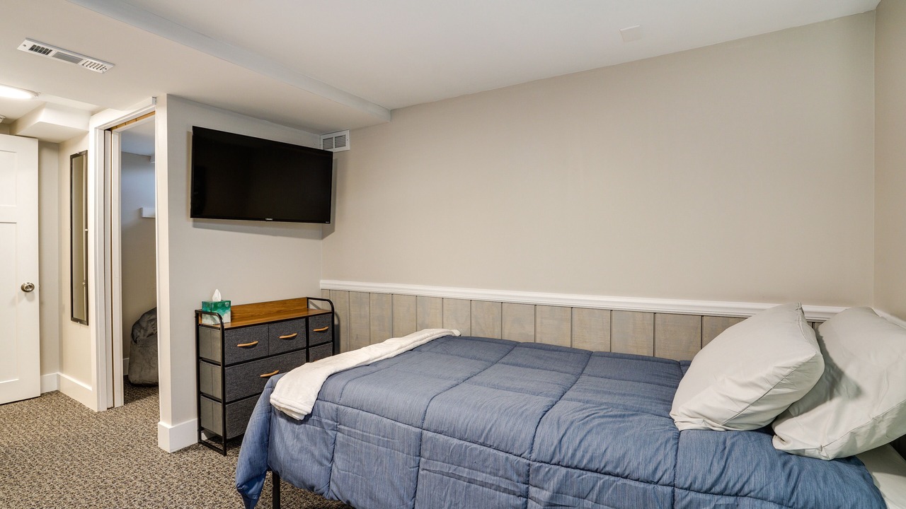 Photo of Bedroom in Richfield