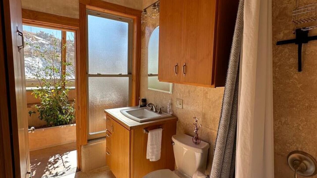 Photo of Bathroom in Petaca