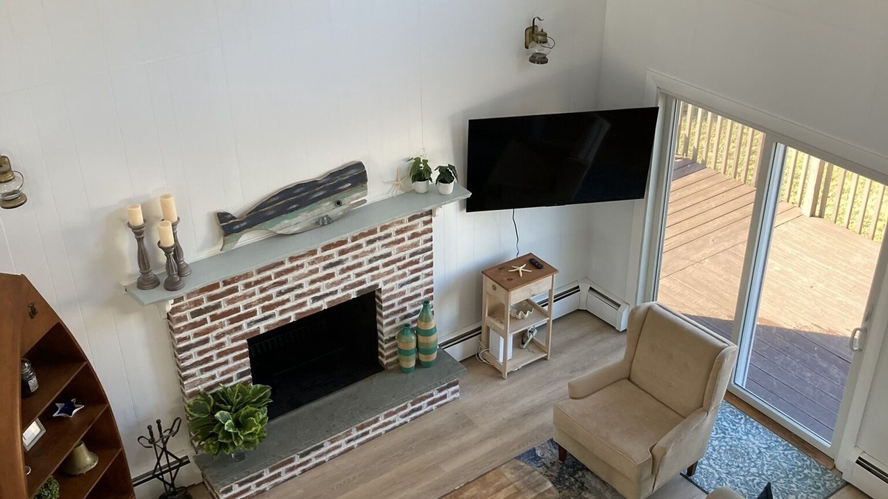 Photo of Livingroom in Weekapaug