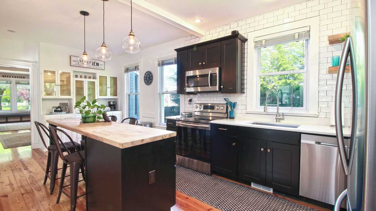 Photo of Kitchen in Old Wethersfield Historic District