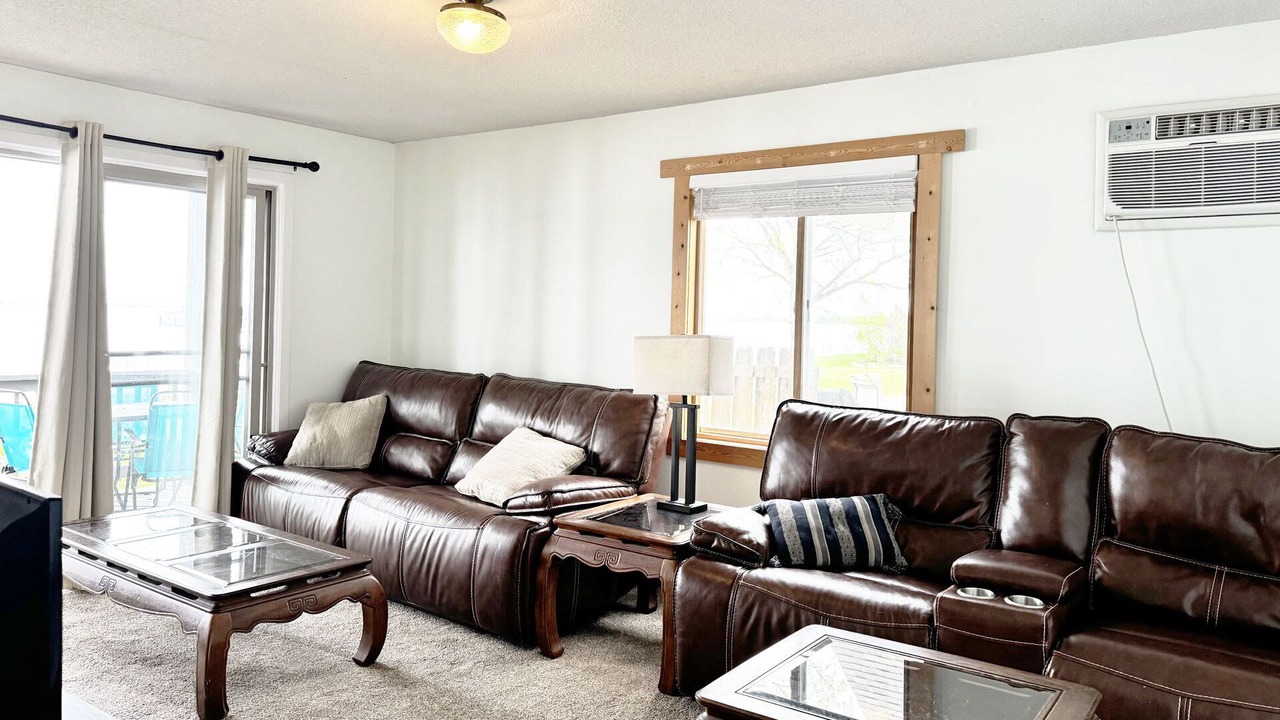 Photo of Livingroom in East Gull Lake