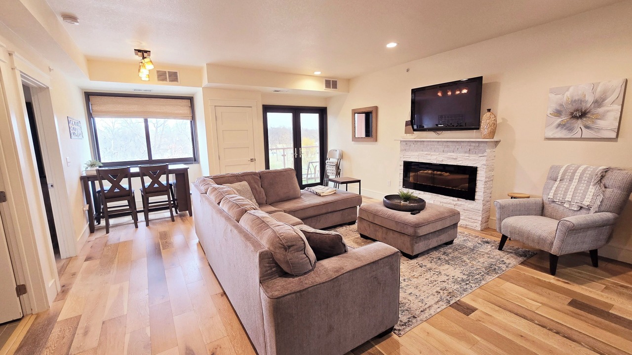Photo of Livingroom in Detroit Lakes
