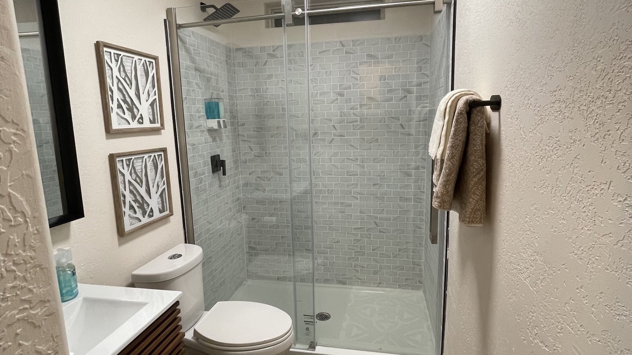 Photo of Bathroom in Blanco