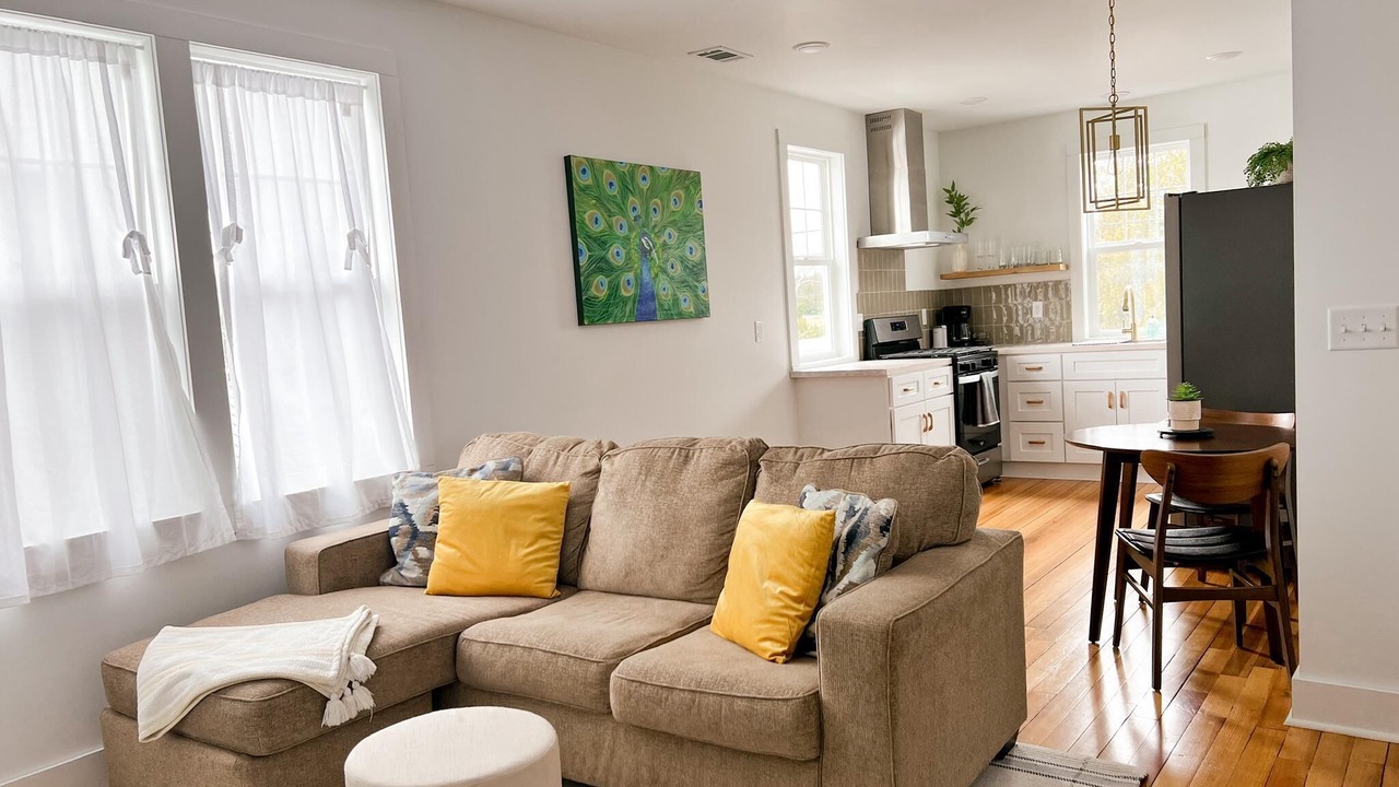 Photo of Livingroom in Laurium