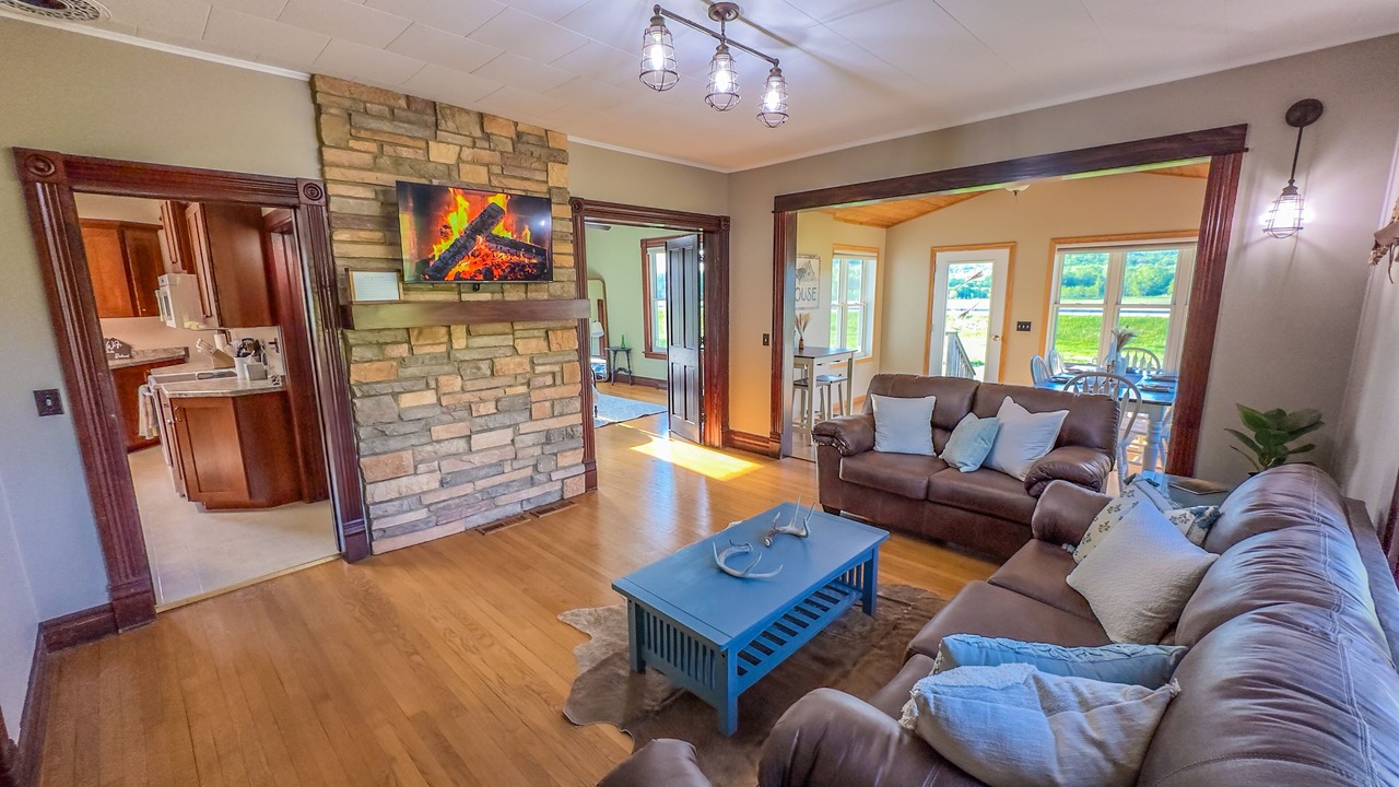 Photo of Livingroom in Houston County