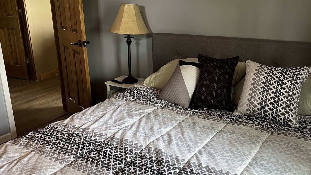 Photo of Bedroom in Cornell