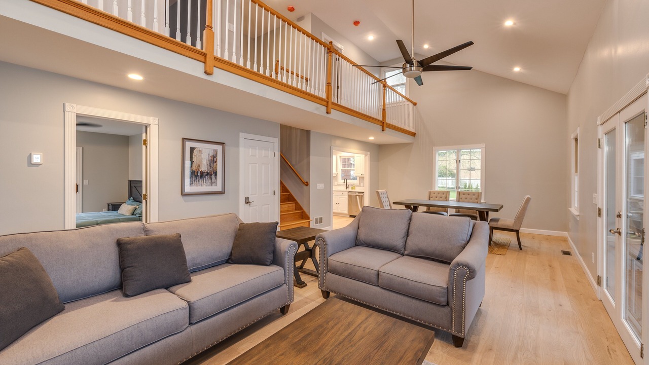 Photo of Livingroom in Lake Pocotopaug