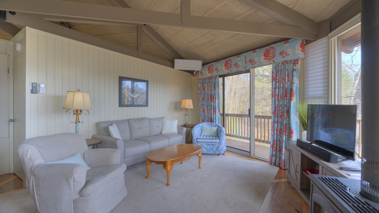 Photo of Outdoor in White Sulphur Springs