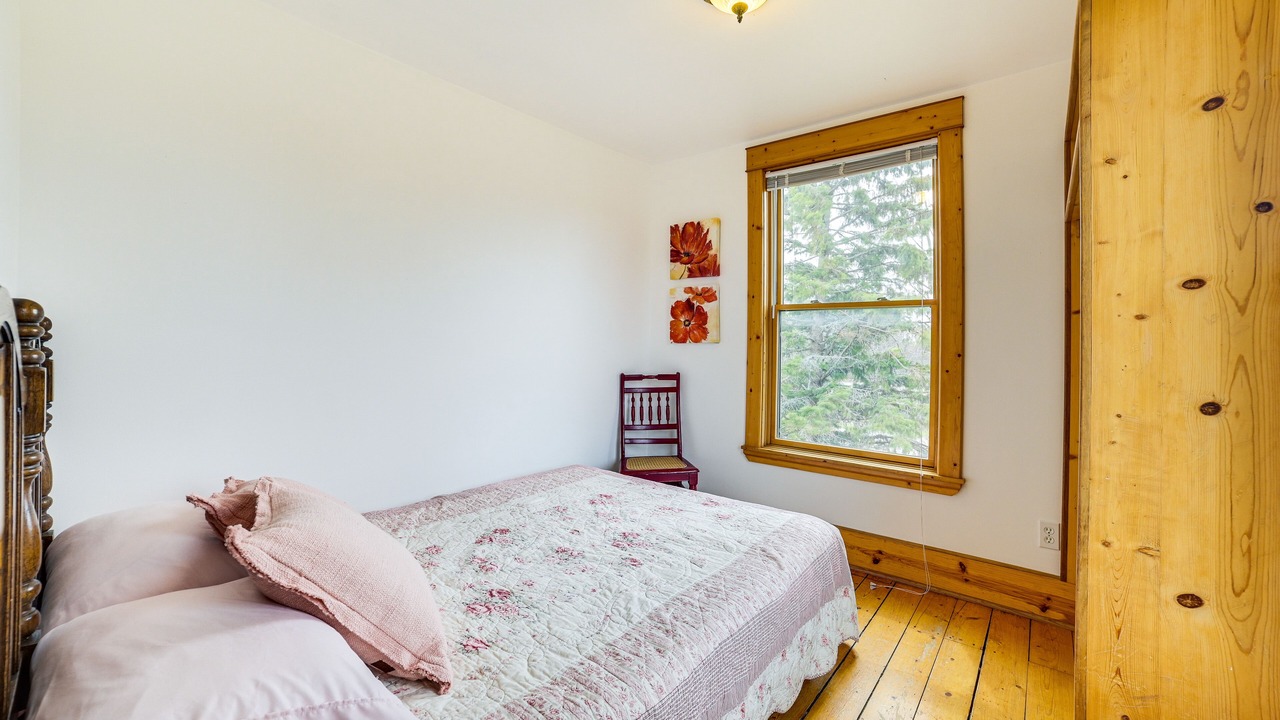 Photo of Bedroom in Mackinaw City