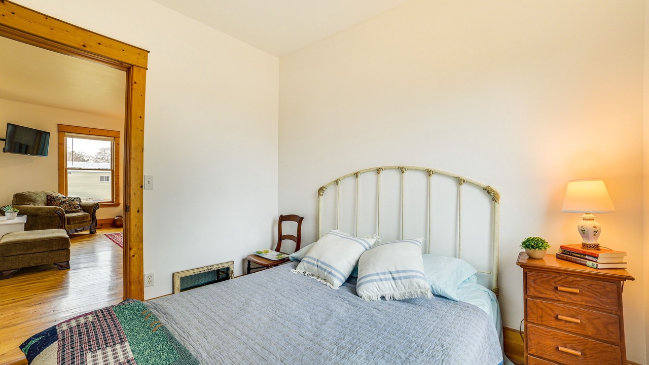 Photo of Bedroom in Mackinaw City