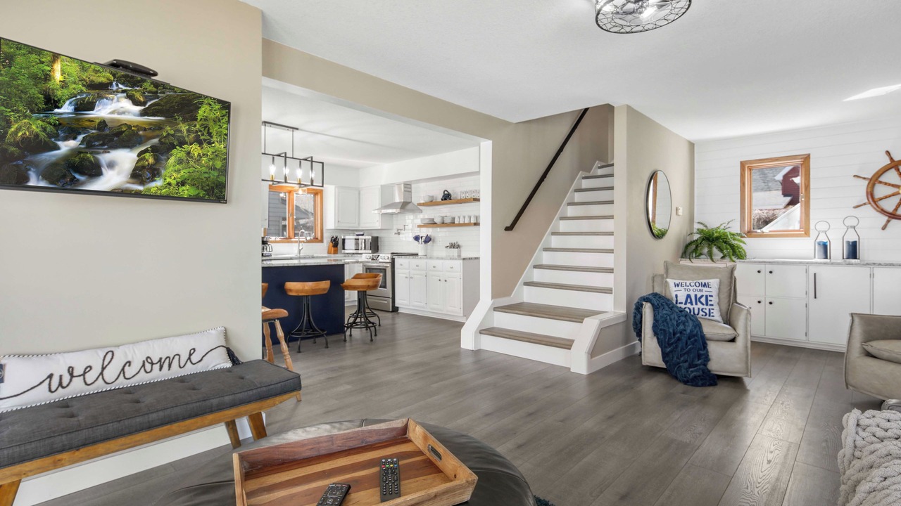 Photo of Livingroom in Lake City