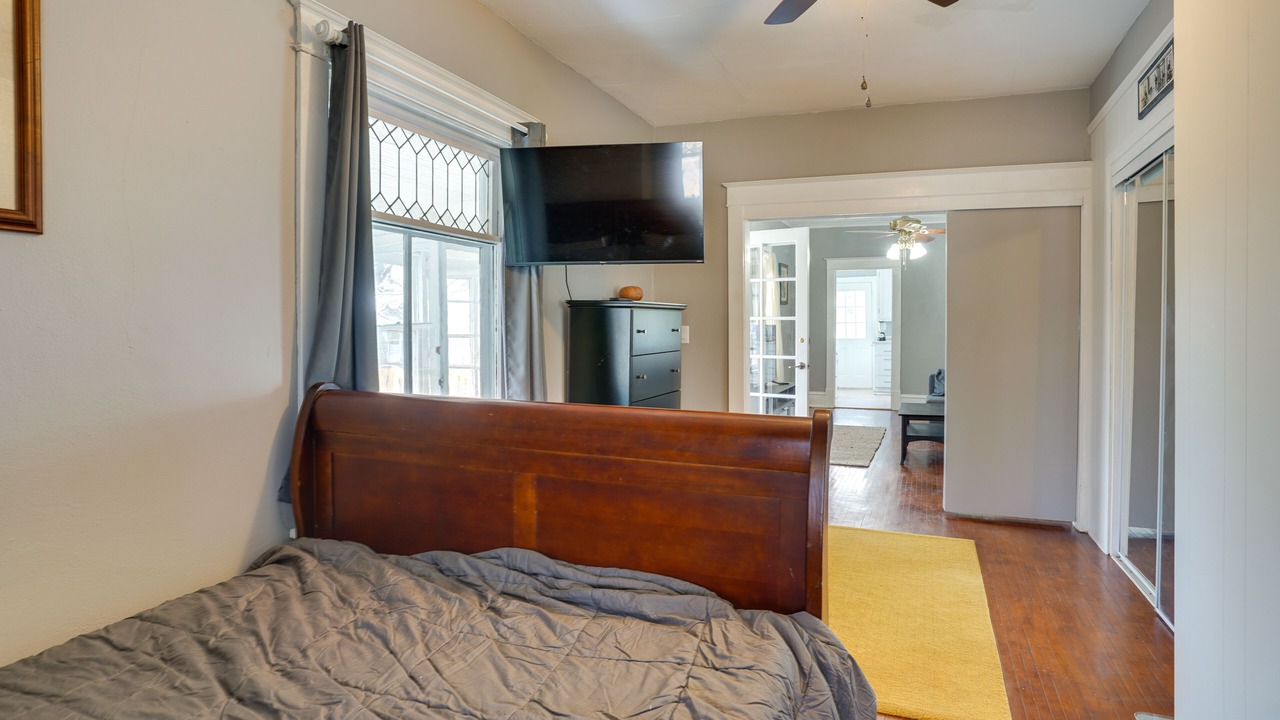 Photo of Bedroom in Mound