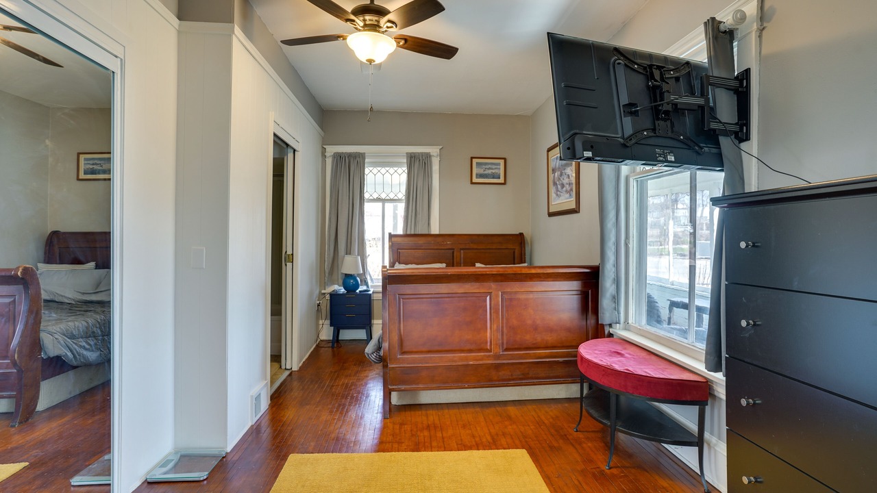 Photo of Bedroom in Mound