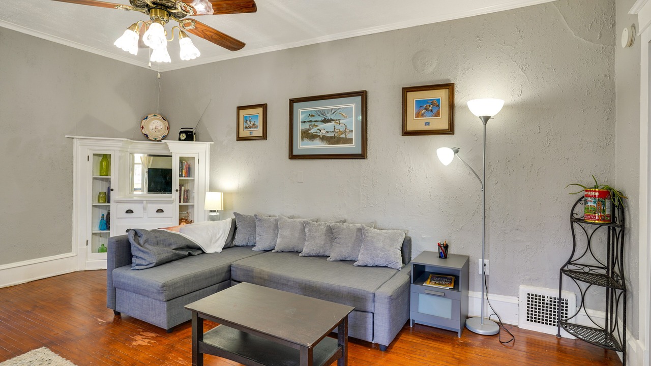 Photo of Livingroom in Mound