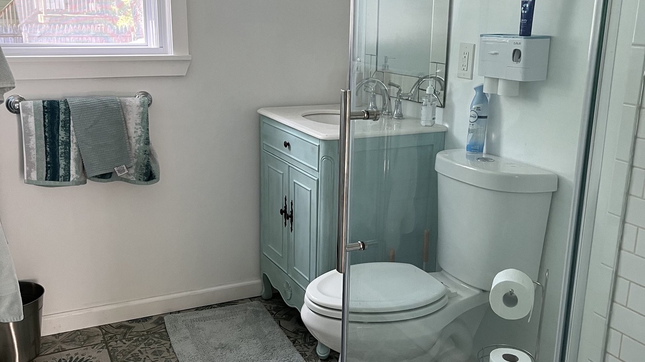 Photo of Bathroom in Ashford