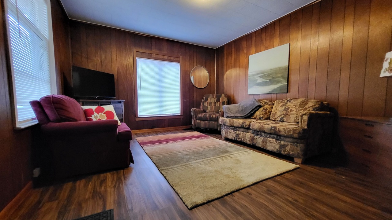 Photo of Livingroom in Midland