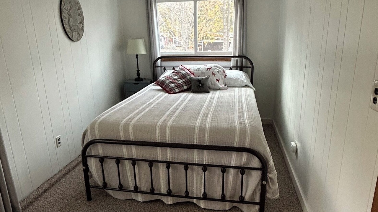 Photo of Bedroom in Tomahawk