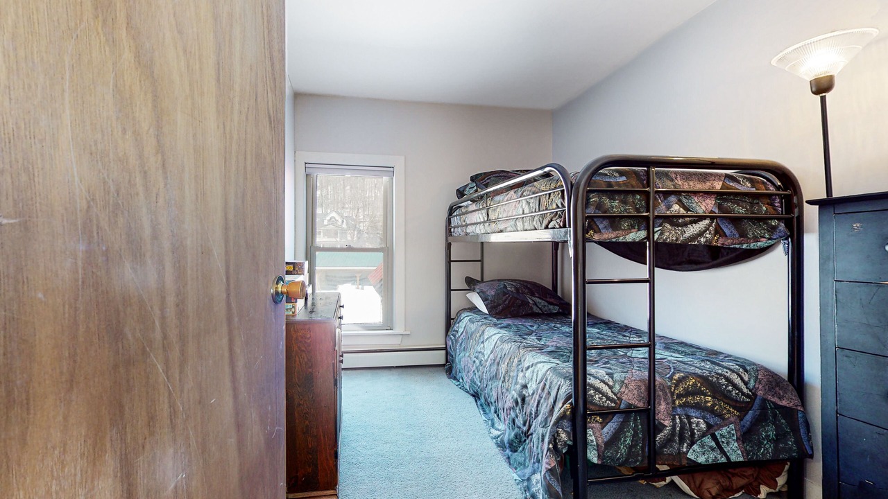Photo of Bedroom in Proctorsville