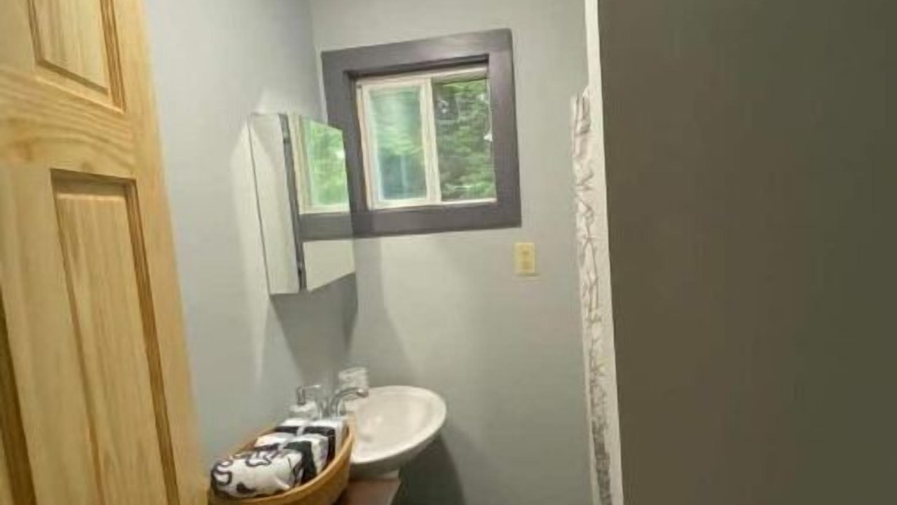 Photo of Bathroom in Constable