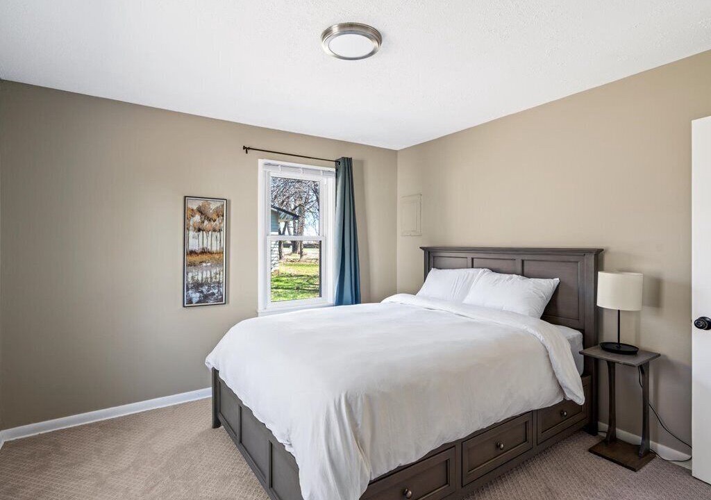 Photo of Bedroom in Brooklyn Park