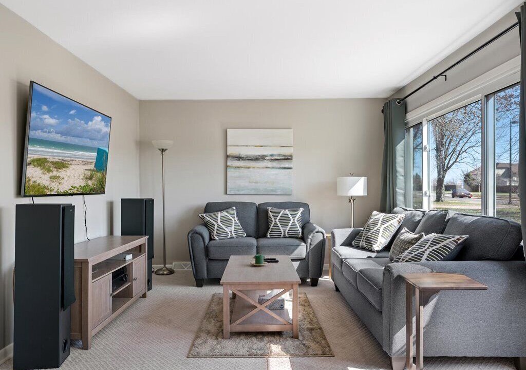 Photo of Livingroom in Brooklyn Park