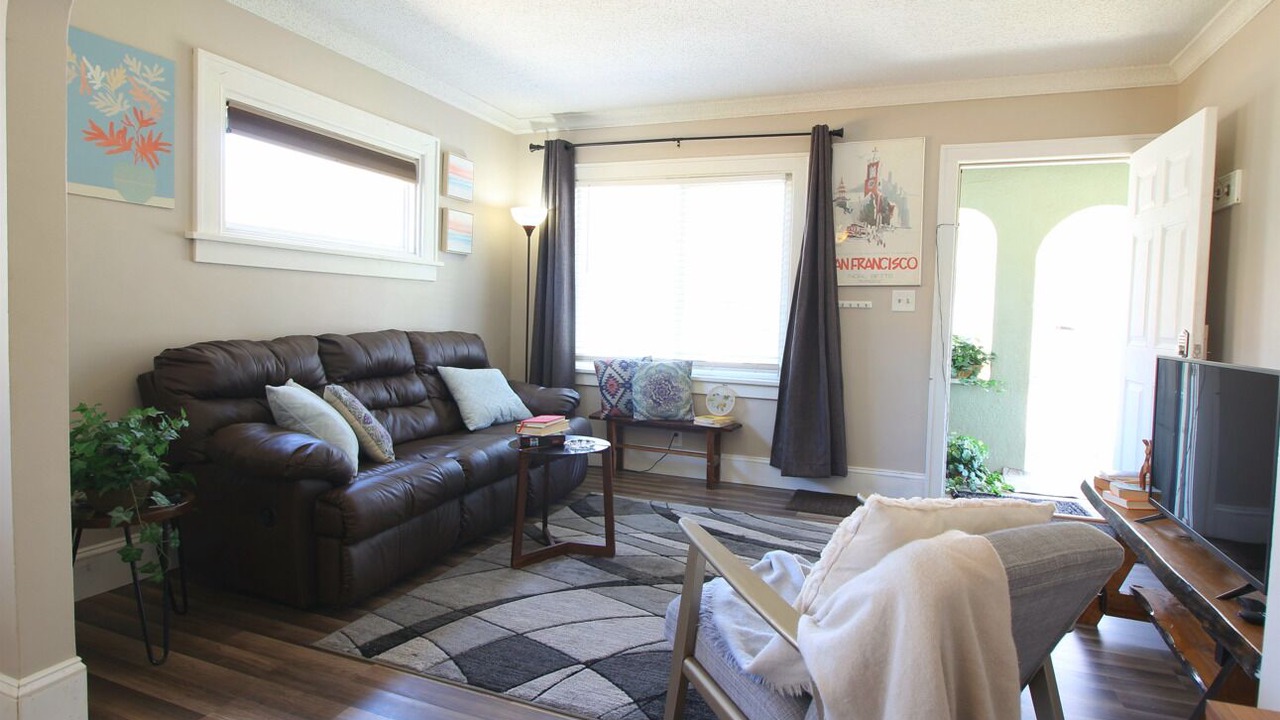 Photo of Livingroom in St. Paul