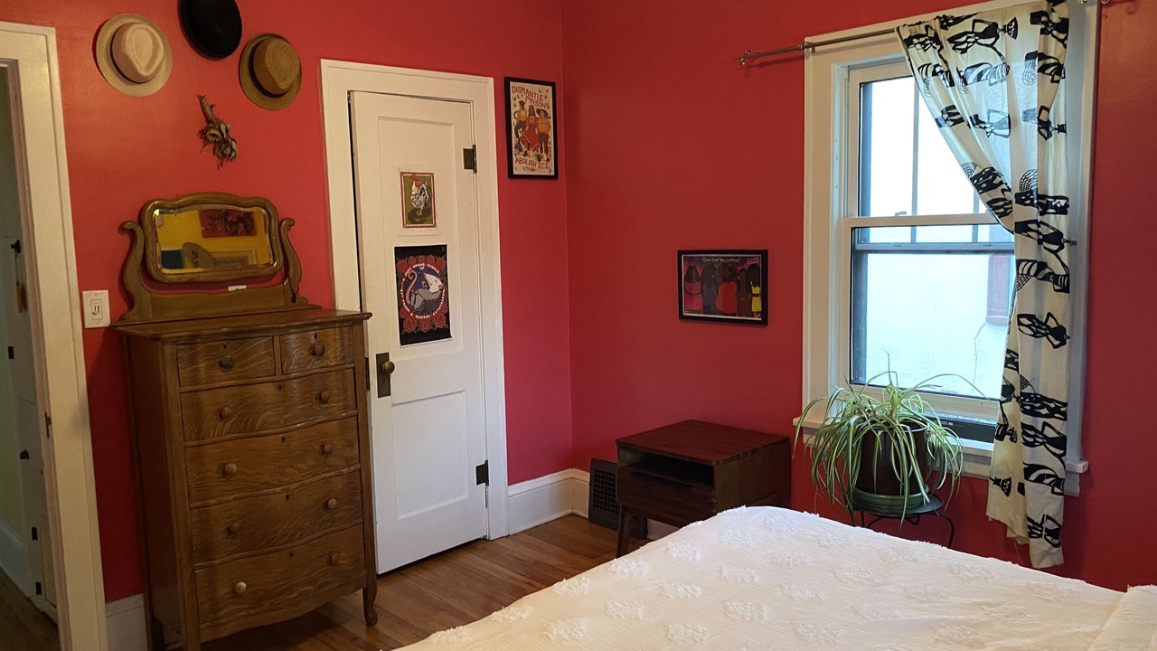 Photo of Bedroom in Audubon Park
